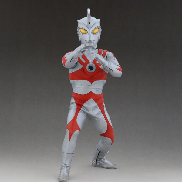 2018年8月28日17時締切で新バージョンの「大怪獣シリーズ ウルトラマン