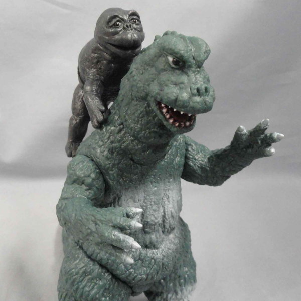 2018年8月31日よりショップ・懐古堂にてY・MSFの新作「レトロ怪獣