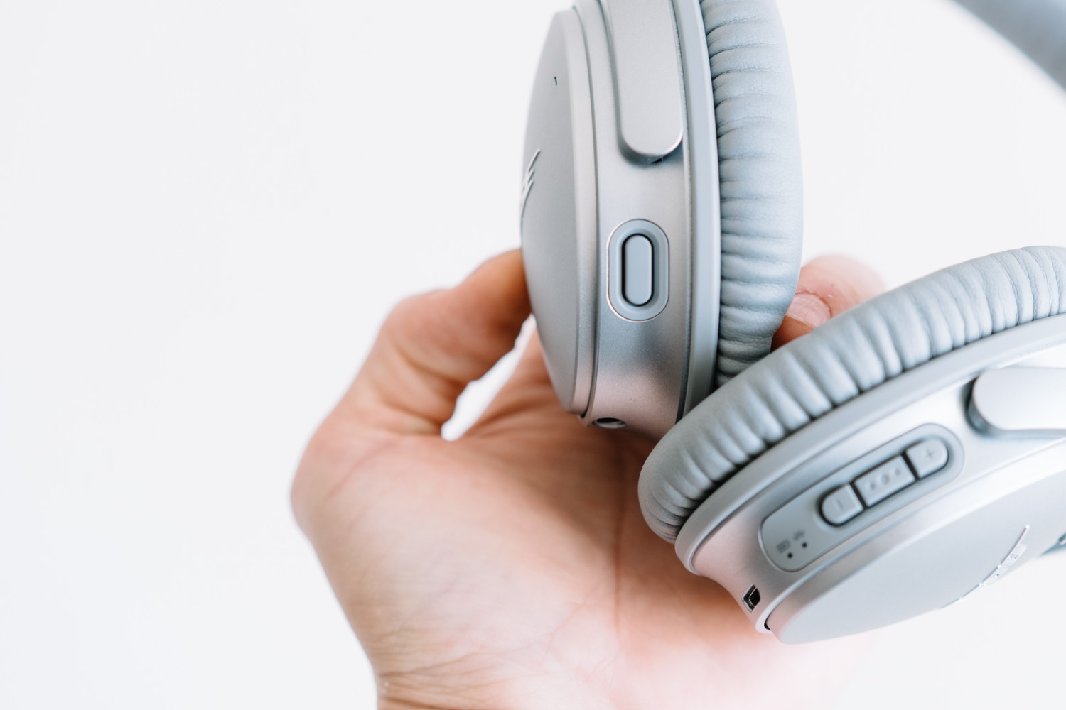レビュー】Boseのヘッドホン『QuietComfort 35 wireless headphones II