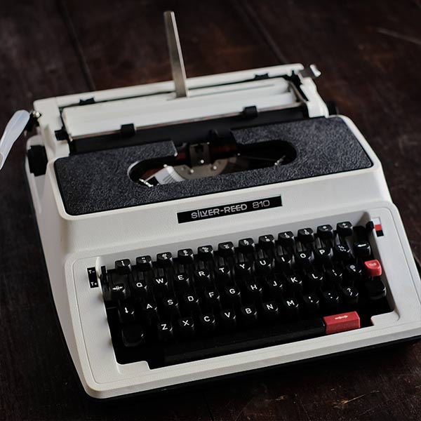 SILVER REED 810 タイプライター – zakka store towi