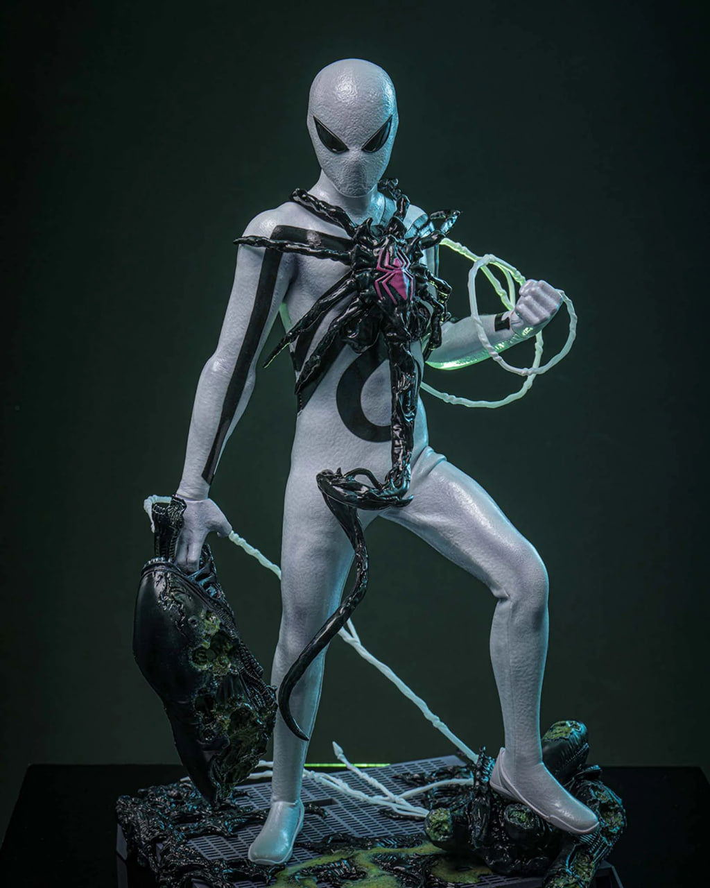 READY🔥Hot Toys CMS027 Aliens Vs. Avengers 1/6th scale Miles