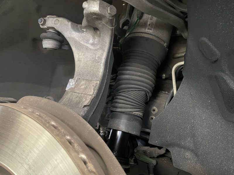 ベントレー等 純正 エアサス 修理致します。 ベントレー（BENTLEY