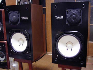 YAMAHA NS-10M 塗装Ver