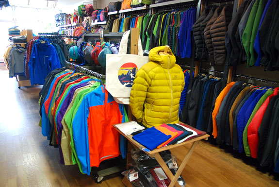 岩と雪patagoniastoreトップページ