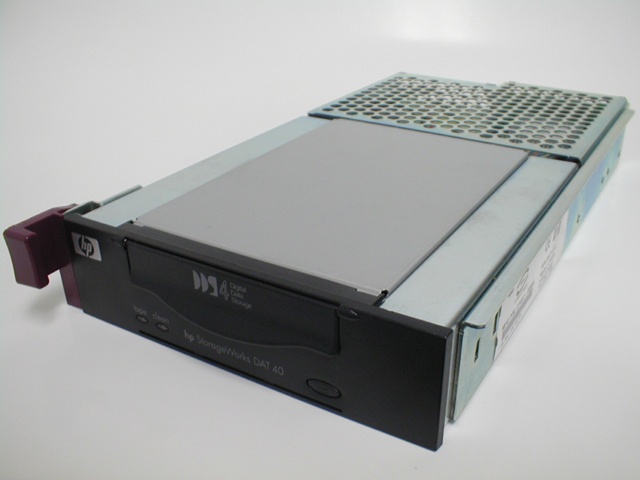 DDS-4 HP StorageWorks DAT 40 テープドライブ - PC98ショップ