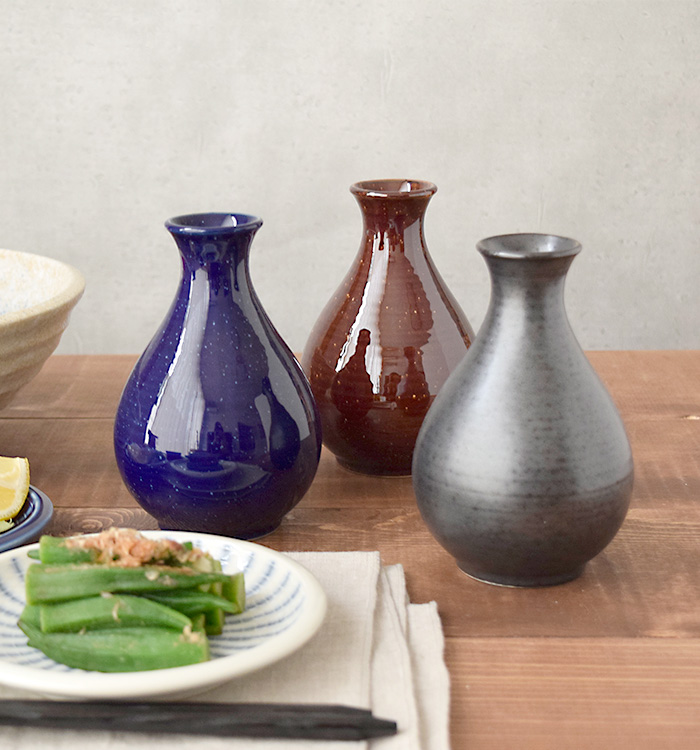 おしゃれな人気の徳利。選べる3カラー展開の和食器です。こちらは