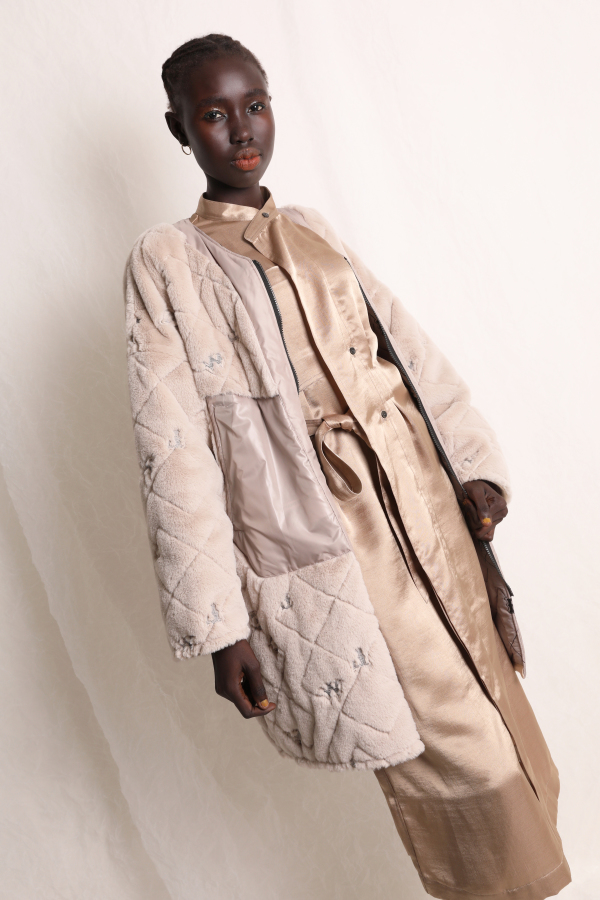 KAMISHIMA CHINAMI YELLOW｜株式会社ティスリー(T-Three) アパレル