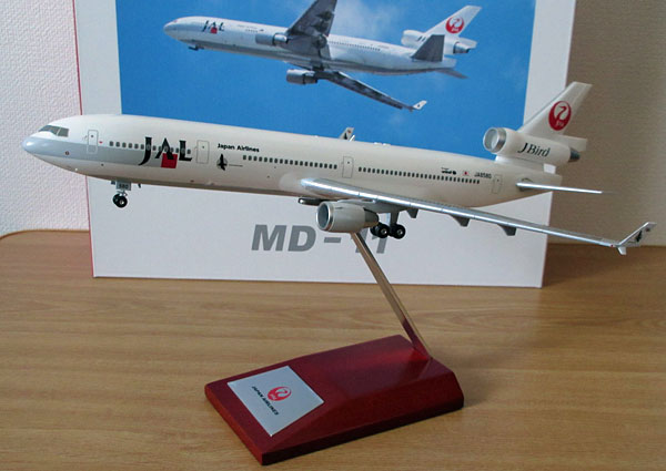 1/200 JALUX MD-11 J Bird