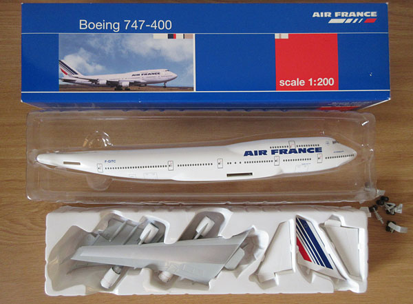 ホーガンウイングス エールフランスB747-400
