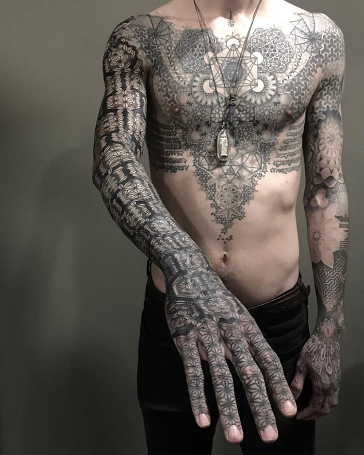 KENJI ALUCKY – 三巴彫 | スリータイズ タトゥー | THREE TIDES TATTOO