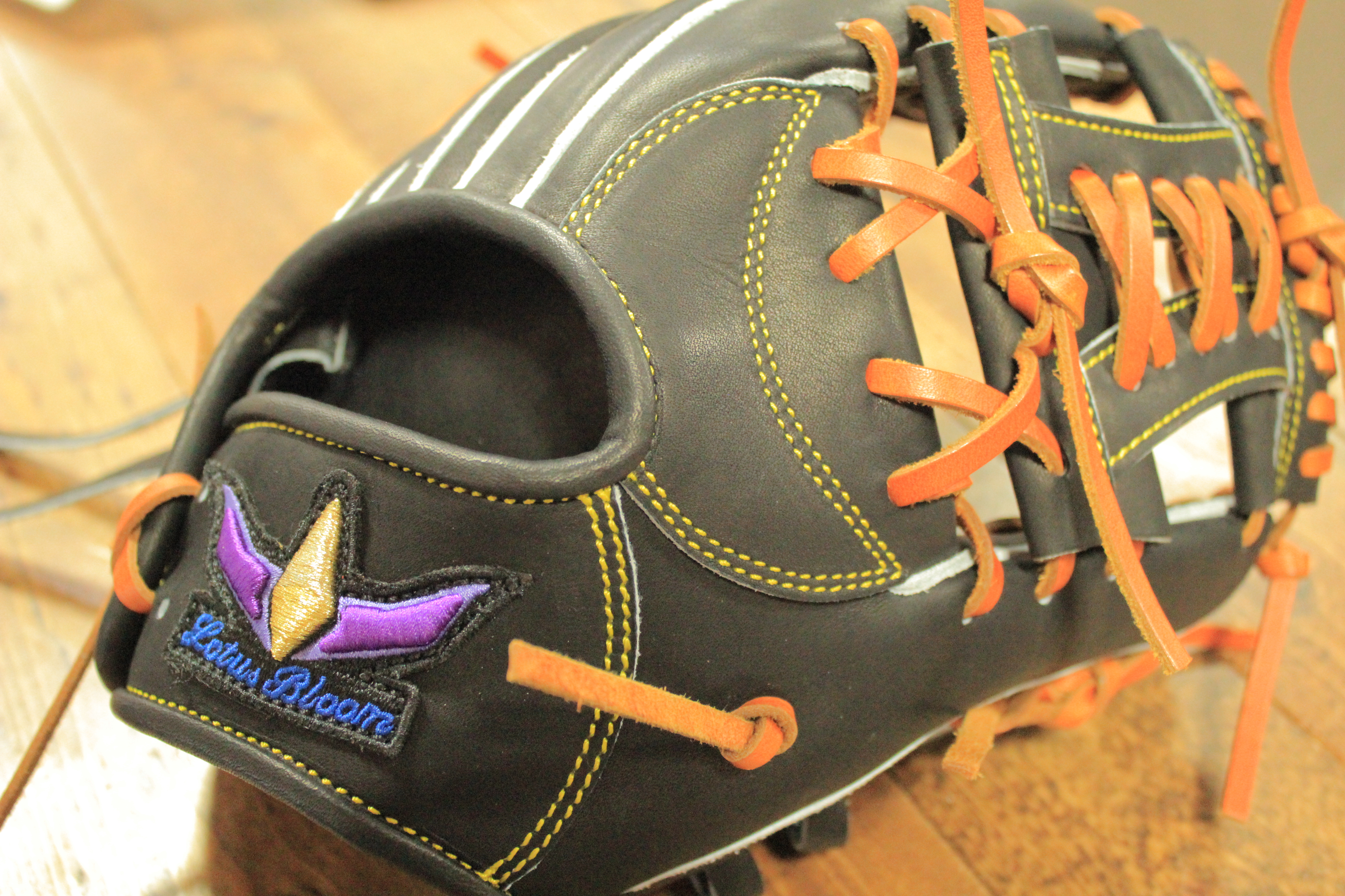 Lotus Bloom | BRAND | 東京・新小岩駅より徒歩6分！野球用品の野球工房9