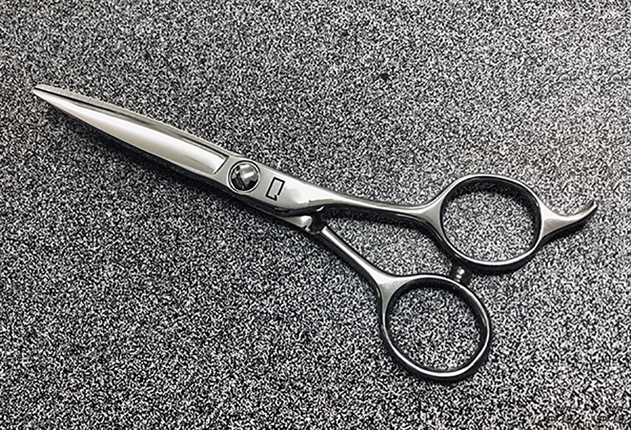 内田 聡一郎さん 「LECO オリジナルシザー」2018年8月1日販売開始