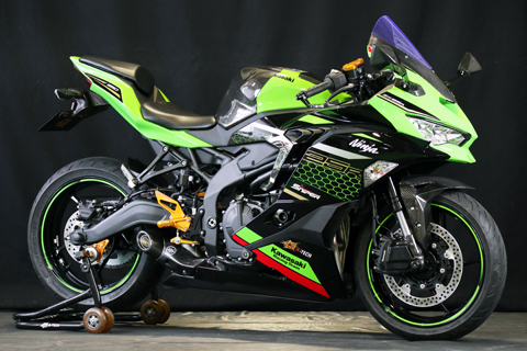 Ninja ZX-25R (2020-) エアロスクリーン --
