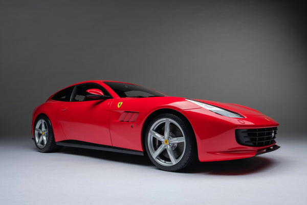 Ferrari GTC4Lusso (2016) – Amalgam Collection
