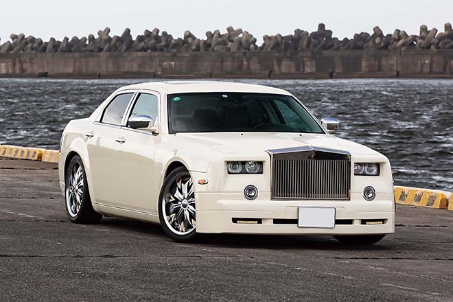 クライスラー・300Cをフェイスチェンジ、誰もがひれ伏す超高級車の