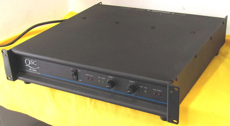 QSC社 MX1000a プロ用パワーアンプ