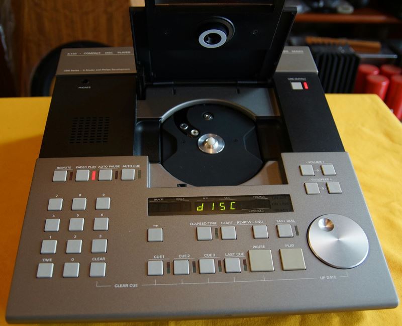 スチューダー STUDER A730 CDプレーヤー