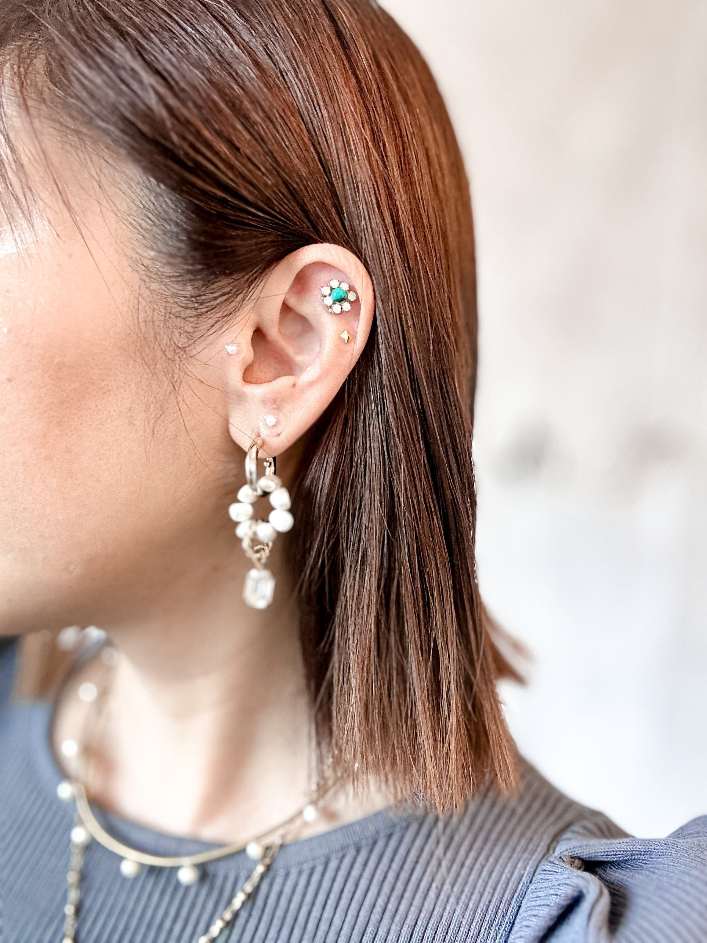 耳つぼジュエリー】施術、セラピスト講座1日で資格取得！千葉