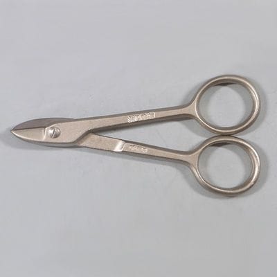 盆栽道具 白染針金切小鋏 (昌国作) 全長 115mm No.M8009 (7163)の販売