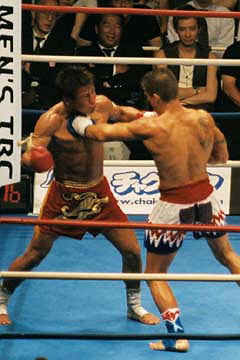 レポ＆写真) [K-1 MAX] 7.7 代々木：魔裟斗、天敵ムエタイに完敗