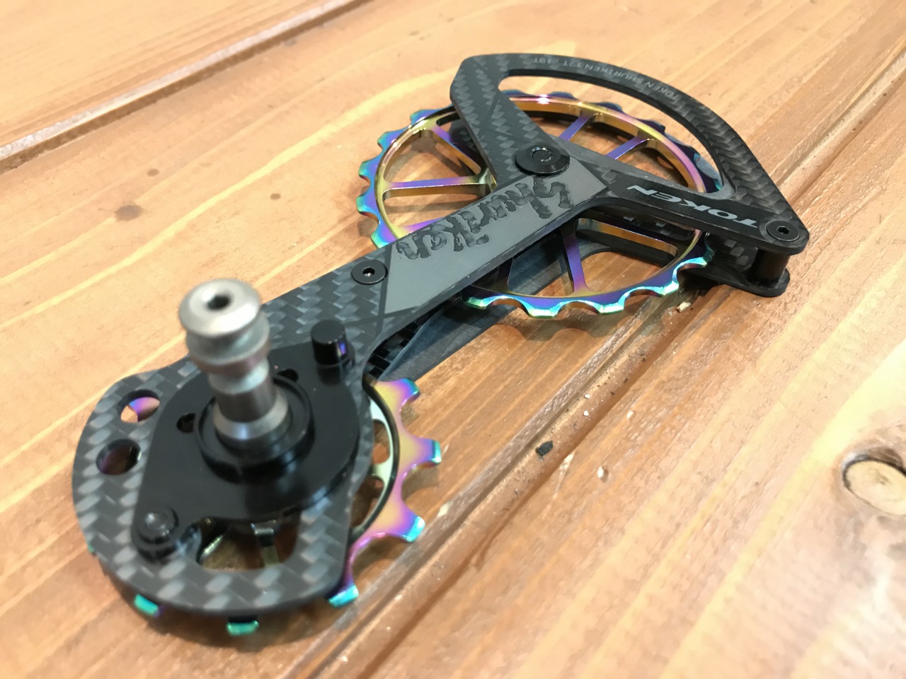 TOKEN Shuriken ビッグプーリー TK1729S Zenithオイルスリックカラー
