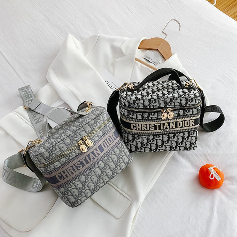 ディオール バニティケース 斜めかけ 韓国風 dior 化粧品ポーチ