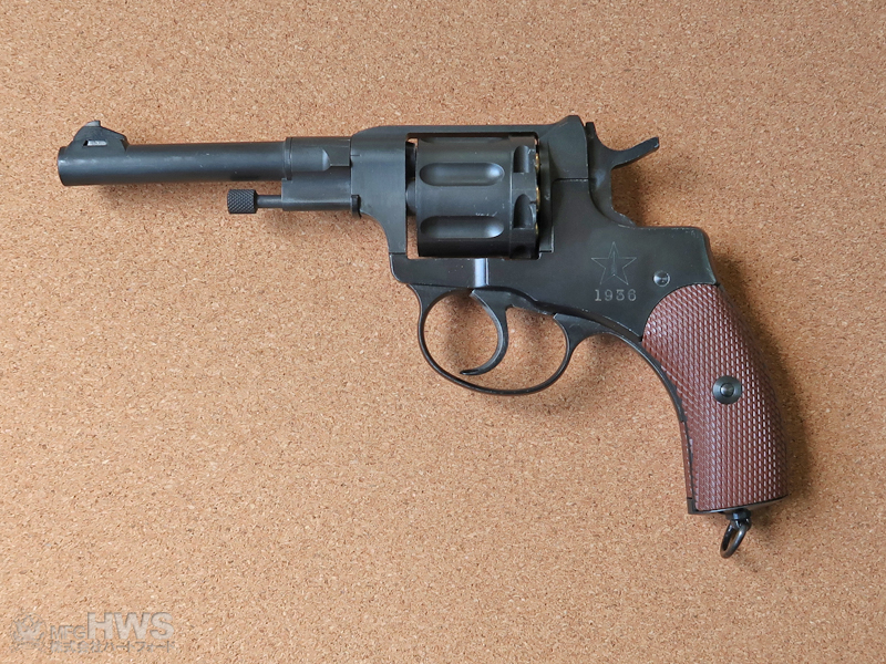 ハートフォード - ナガンM1895リボルバー