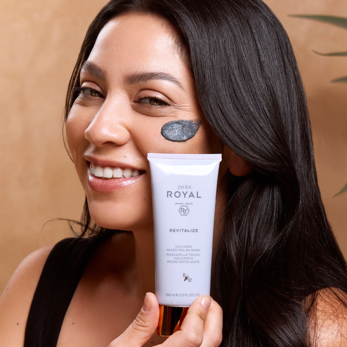 JAFRA ROYAL Revitalize Volcanic Micro Polish Mask, Skincare