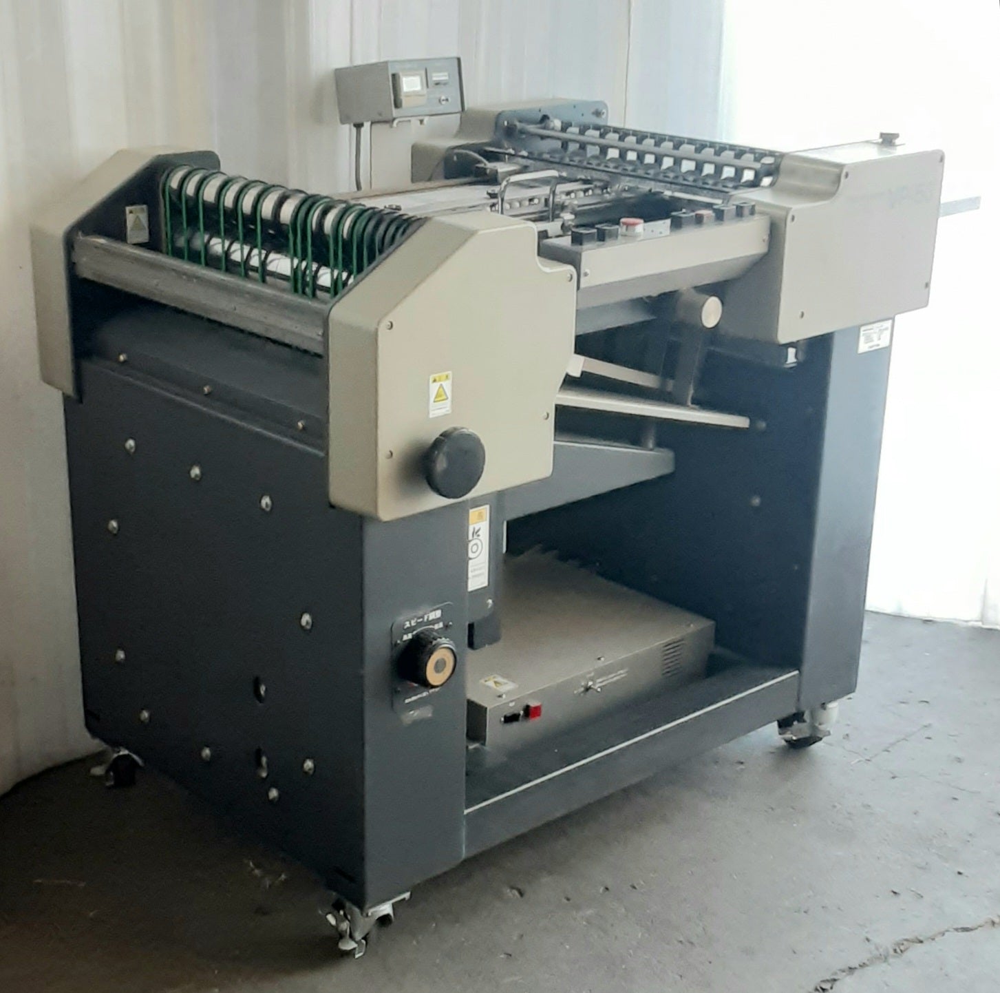 中古 ホリゾン製 エア式 ミシン目加工機 VP-53 菊判四裁対応 ジョガー