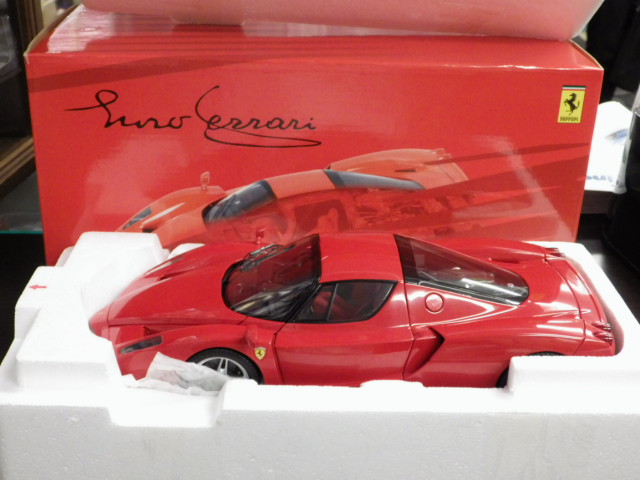 ミニカーショップグローバル - 1/18 BBR エンツォ フェラーリ 【レッド】
