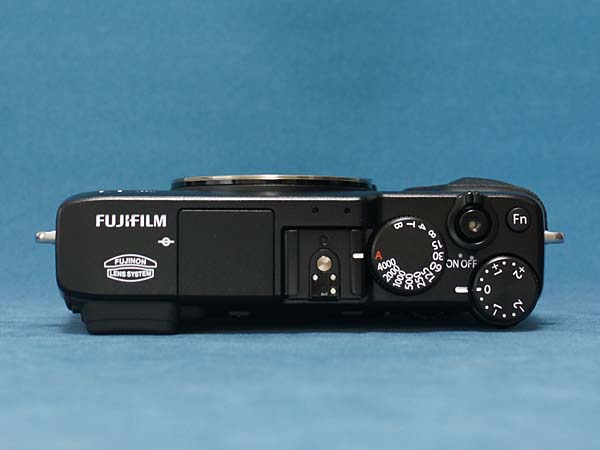 富士フイルム FUJIFILM X-E2の徹底レビュー EVF内蔵ミラーレスカメラ