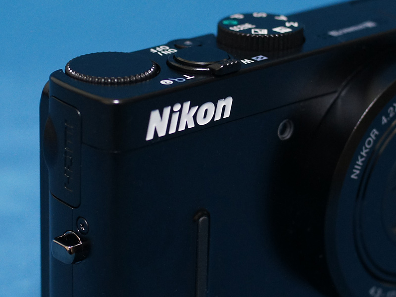 ニコン COOLPIX P300の外観をみる /monox デジカメ 比較 レビュー