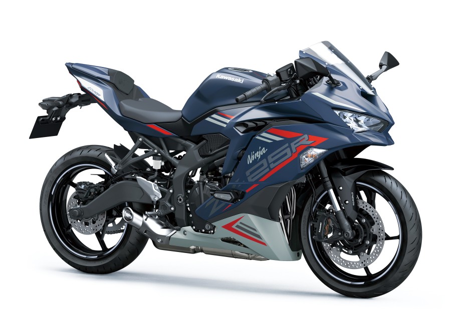 Ninja ZX-25R SEに追加カラー“青×銀”が登場 – WEB Mr.Bike