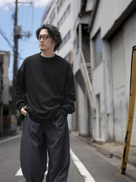 最強のスウェットが完成！手作業によるリアルなダメージ加工と重厚な2