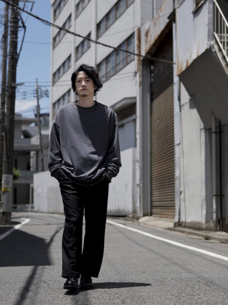 最強のスウェットが完成！手作業によるリアルなダメージ加工と重厚な2