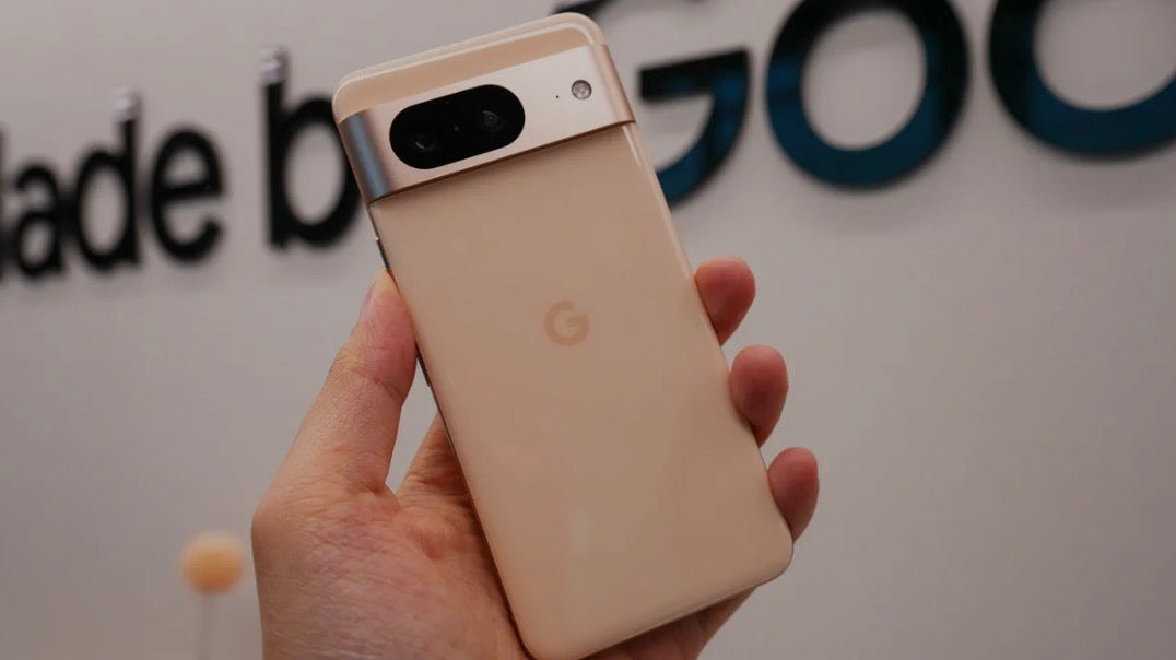 Google Launches Pixel 8 Series: Big AI Models Built in, 7 Years of Sys