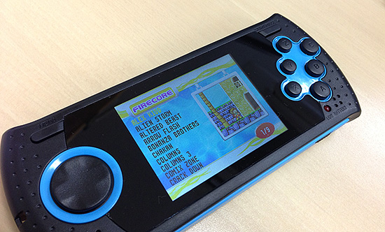 メガドライブ携帯機「SEGA GENESIS ULTIMATE PORTABLE GAME PLAYER」が