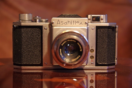Asahiflex 1952-1957: - www.pentax-slr.com