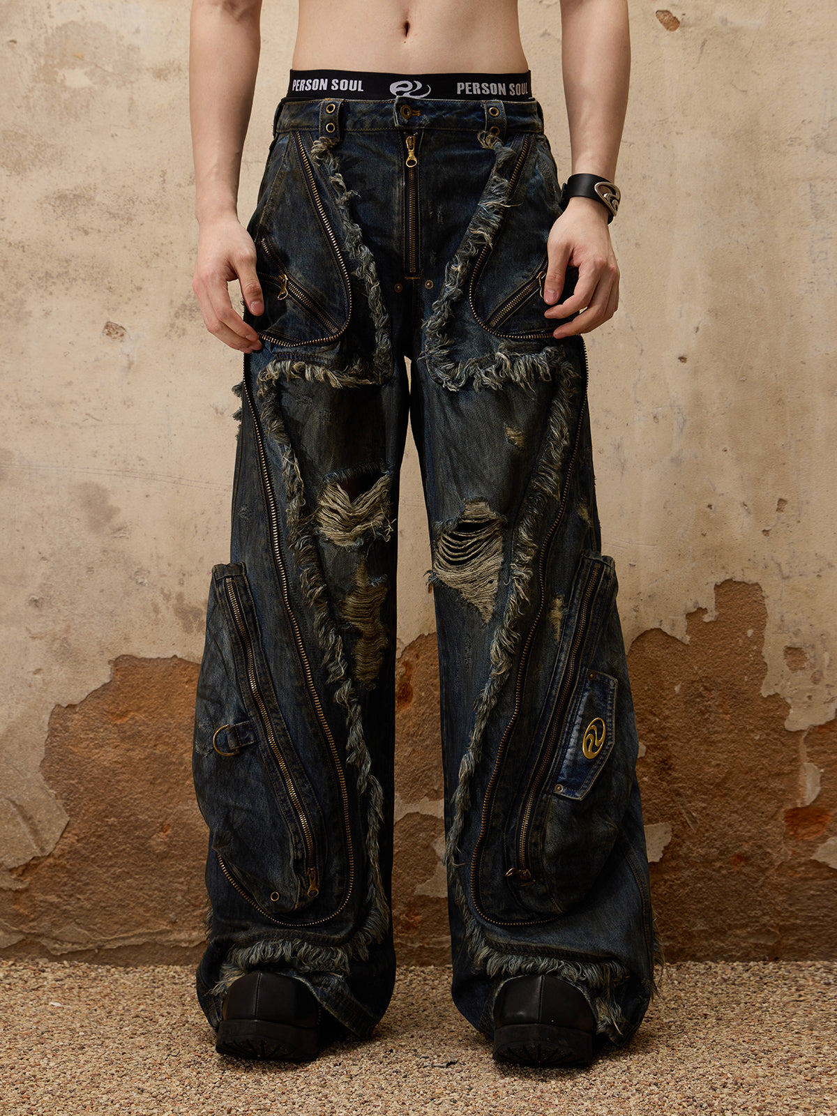 Personsoul Aliens Dirty Ripped Denim Jeans - personsoul