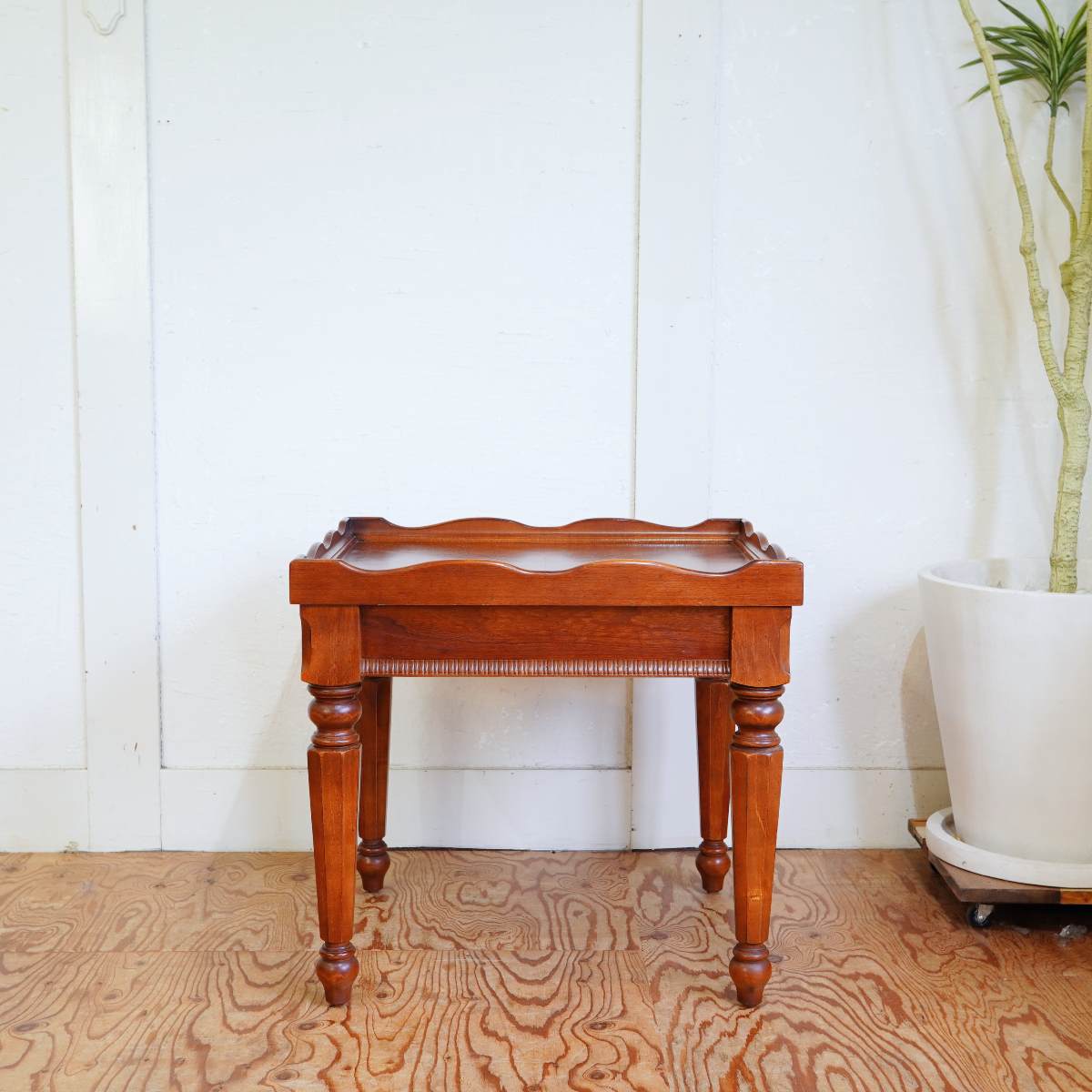 オリバーアメリカ / oliver america サイドテーブル クラシカル 木製