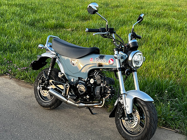 Dax125 Short | 忠さんが陣頭指揮をとってマフラーを開発していく実際