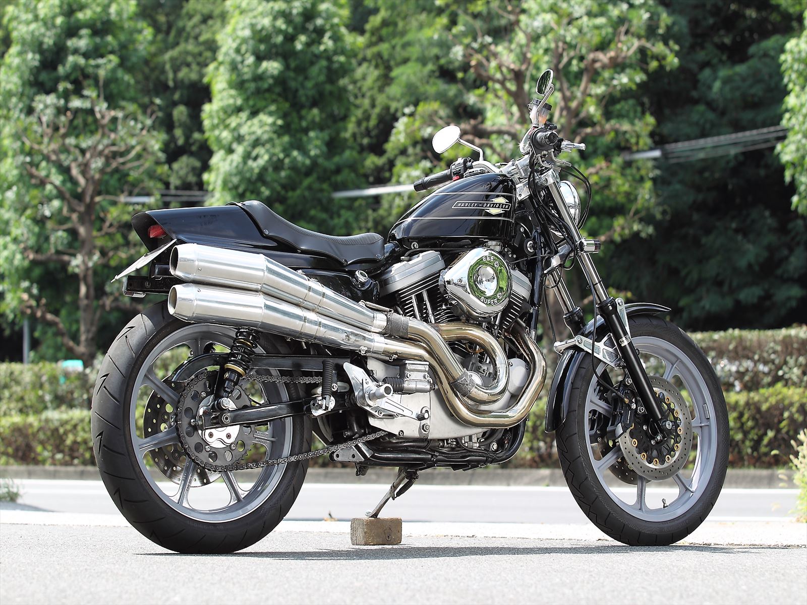 ハーレーのマフラー（サンダンス エグゾーストシステム） | サンダンス