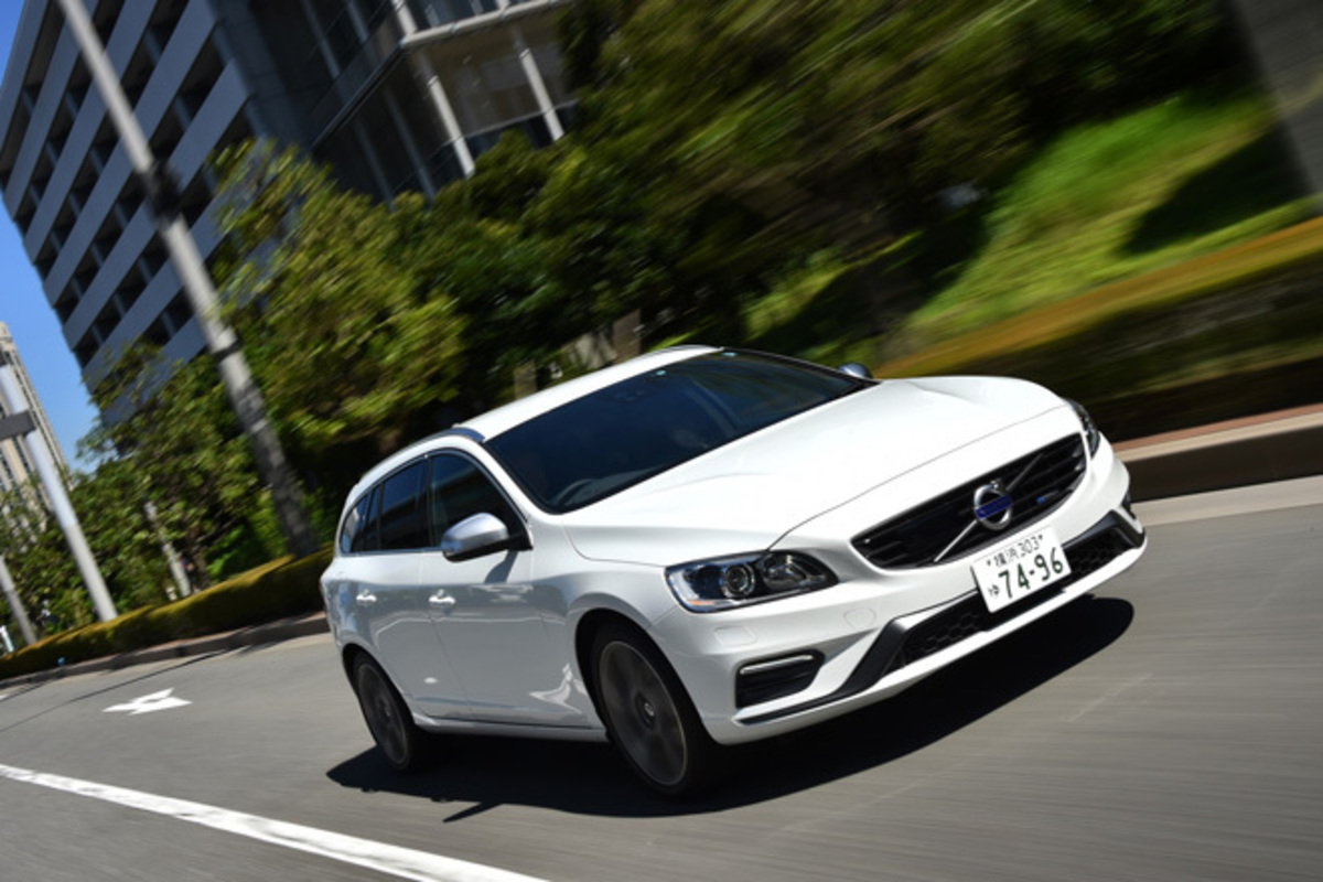 ボルボ V60 Rデザイン Tベル済 新車時より記録簿8枚 ボルボ V60 R