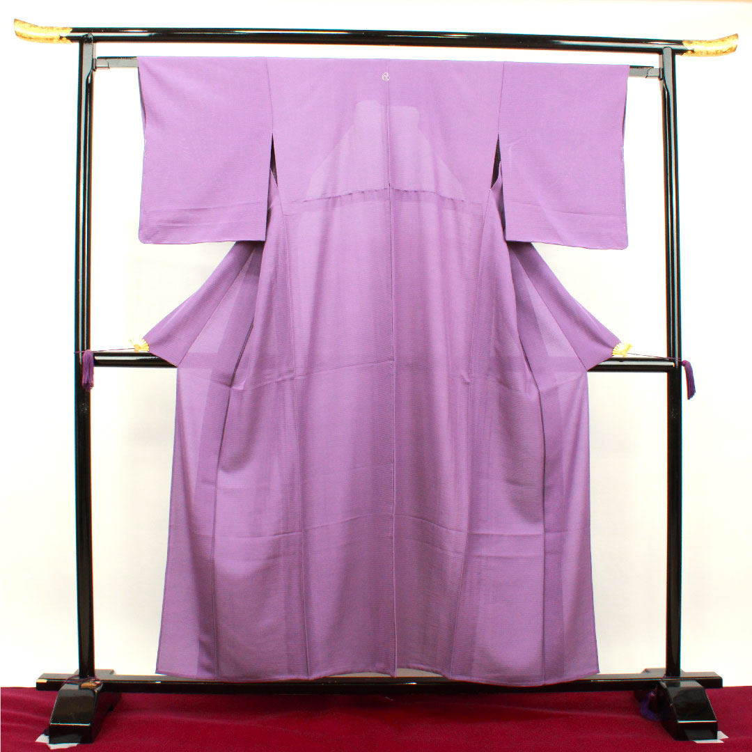 リサイクル着物】夏物 しつけ糸付き 葵色 素無地 左三つ巴 正絹 色無地