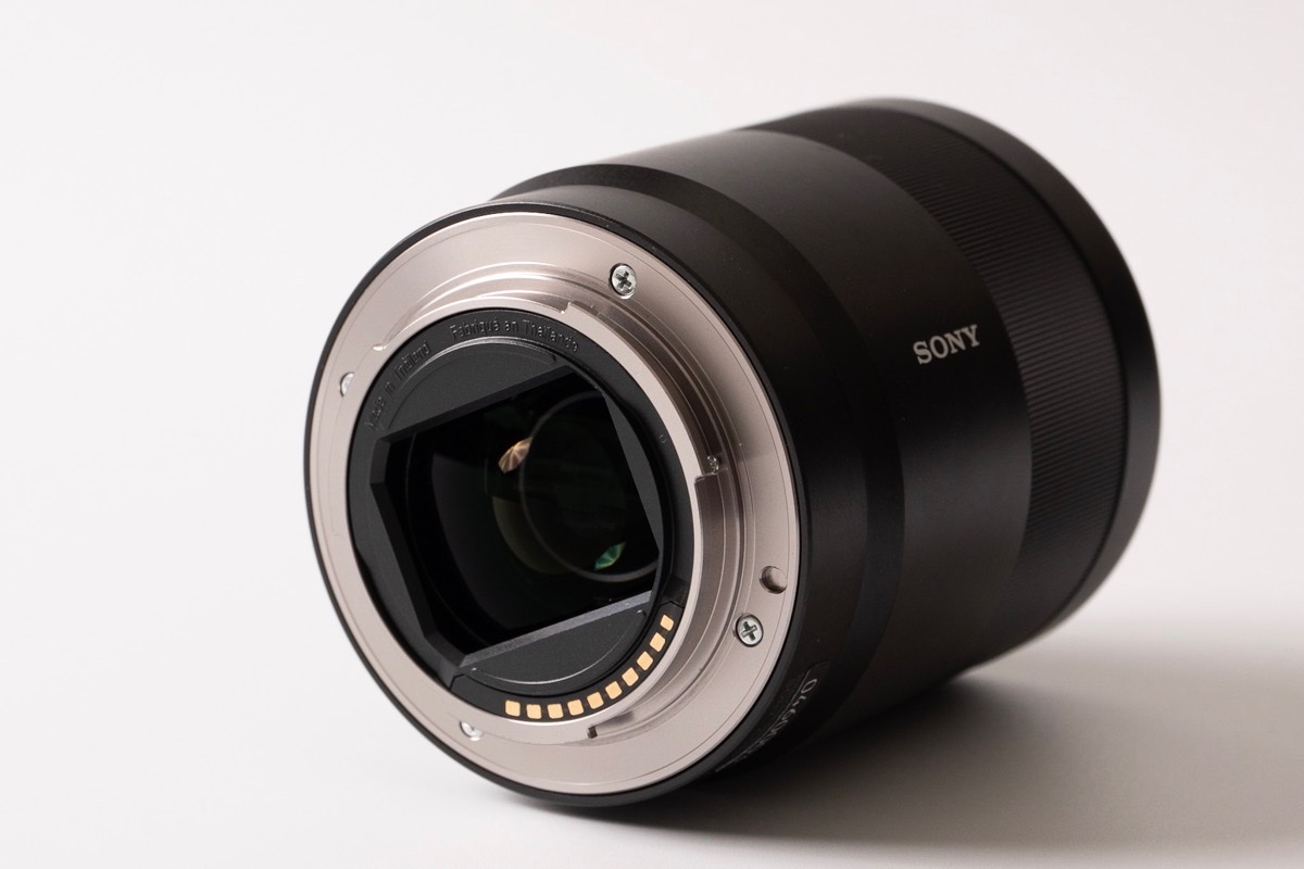 Eマウントの名玉「Sonnar T* FE 55mm F1.8 ZA」を買い戻しました。