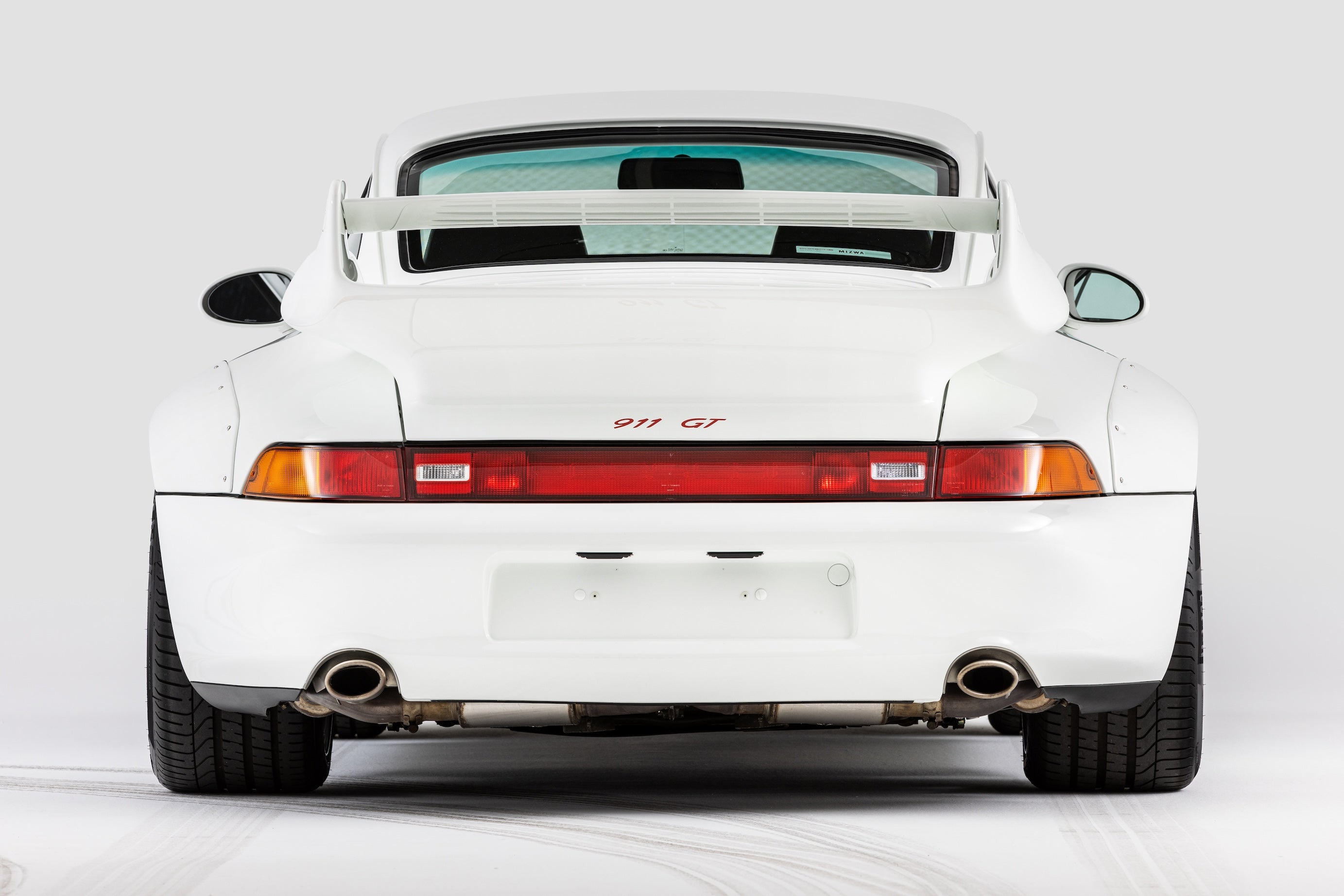 Issue 032 – 000 Magazine