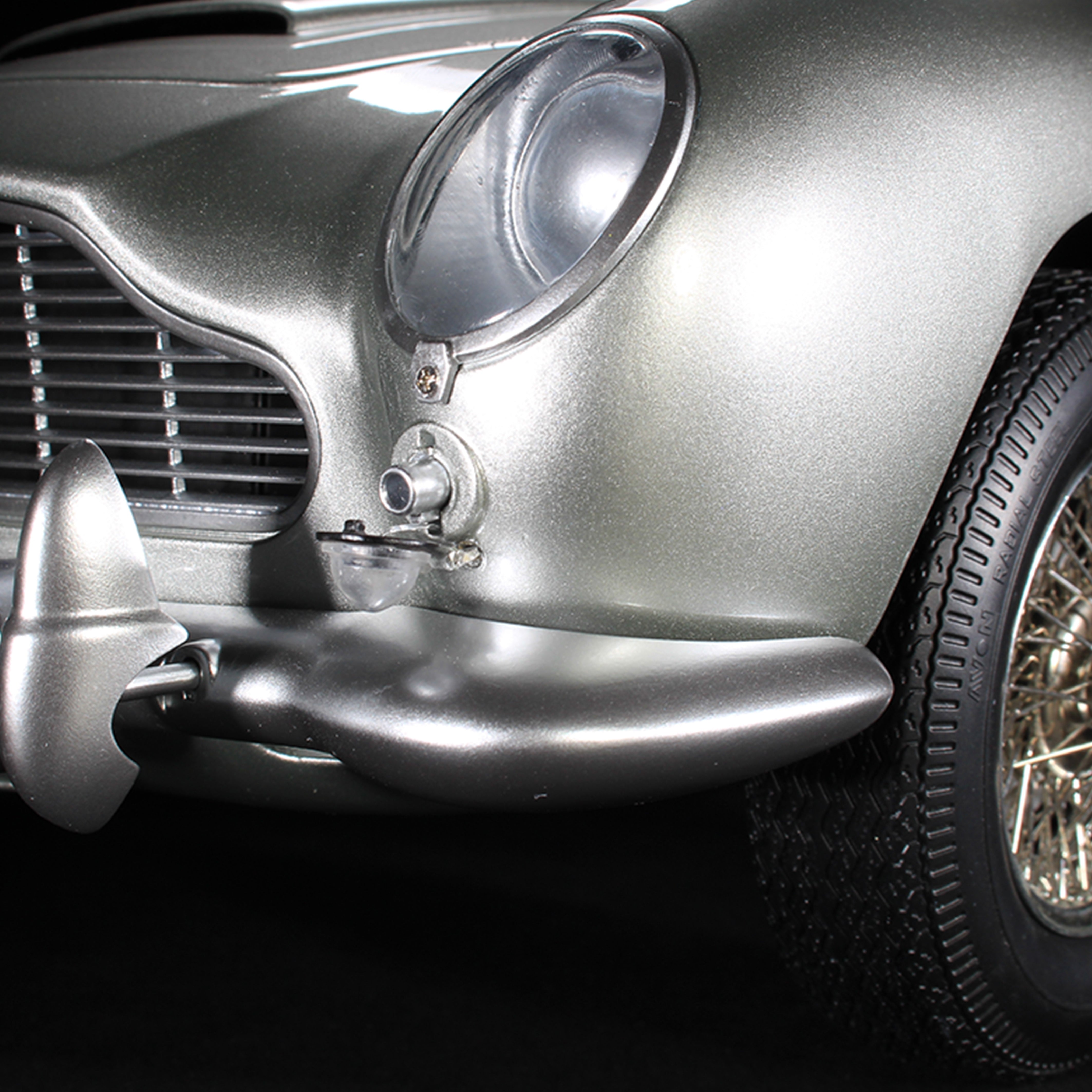 James Bond Goldfinger DB5 Kit Collectors Subscription Agora | 007Store