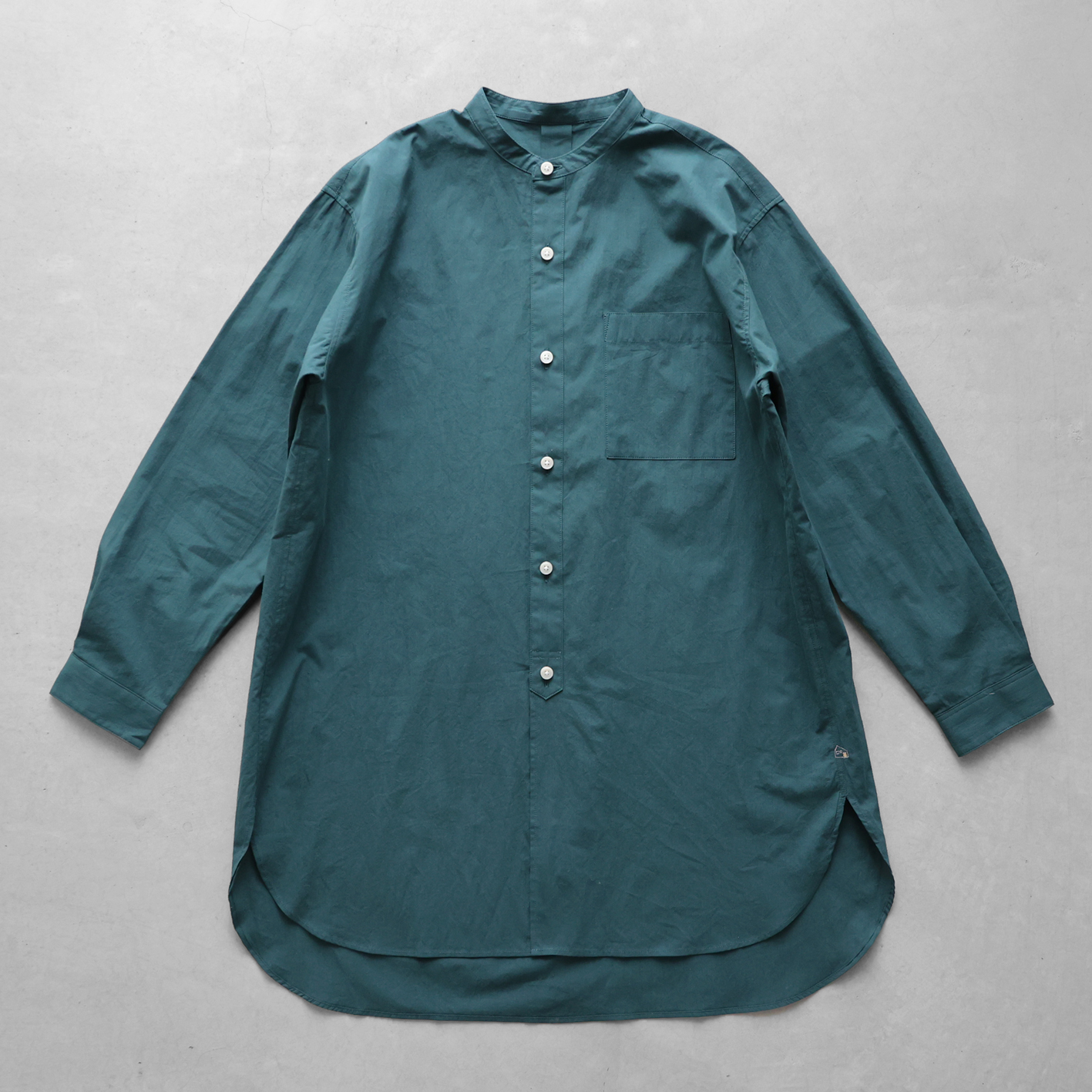 コードレーンバンドカラーロングシャツ 007をリリースしました