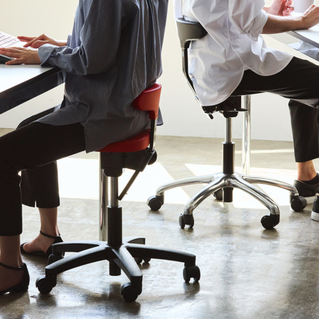 キャスタータイプ／オクトパス》健康医療アワード受賞 腰・姿勢・集中