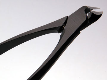 ご注文殺到につき、販売休止中】ニッパー型爪切り ブラック Lサイズ